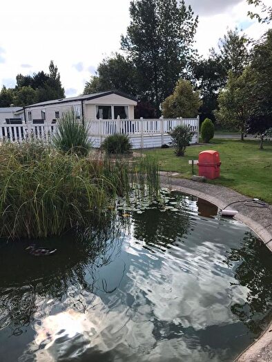 3 Bedroom Mobile/park Home For Sale In Southview Leisure Park, Skegness, PE25
