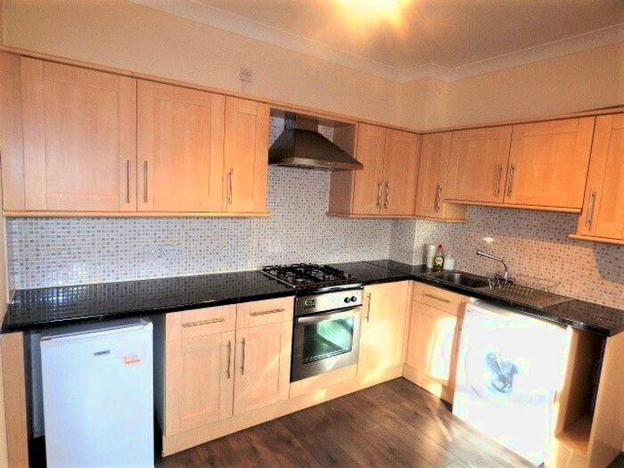1 Bedroom Flat To Rent In William Place, Bow, E3