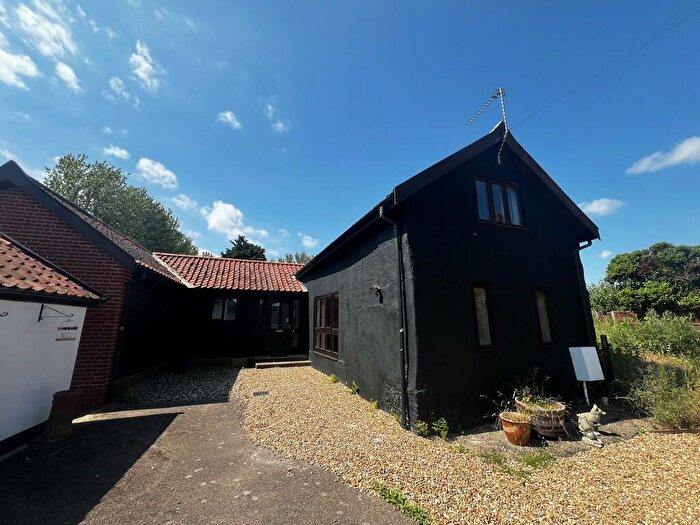 5 Bedroom Barn Conversion To Rent In High Road, Needham, IP20