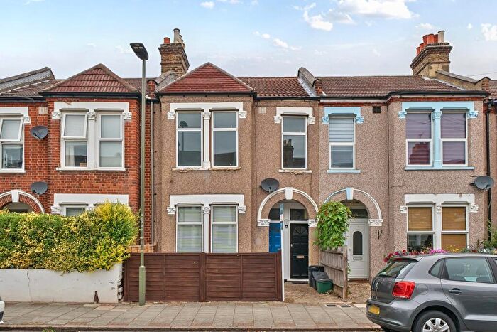 2 Bedroom Maisonette For Sale In Blandford Road, Beckenham, BR3