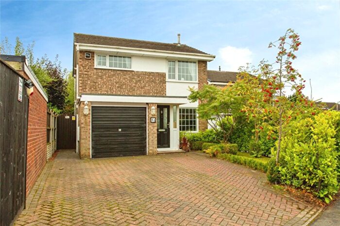 3 Bedroom Detached House For Sale In Cunnery Meadow, Leyland, Lancashire, PR25