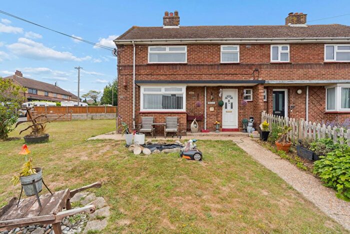 3 Bedroom Semi-Detached House For Sale In Siberts Close, Shepherdswell, CT15