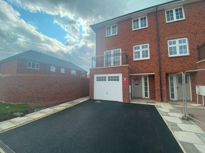 4 Bedroom House To Rent In Gilder Way, Ledsham Village, CH66