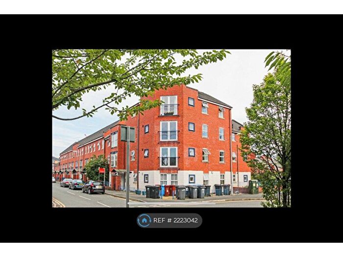 2 Bedroom Flat To Rent In Rook Street, Manchester, M15