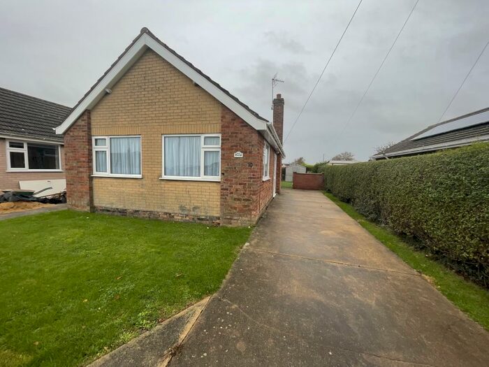 3 Bedroom Bungalow To Rent In Nightingale Close, Scratby, Great Yarmouth, NR29