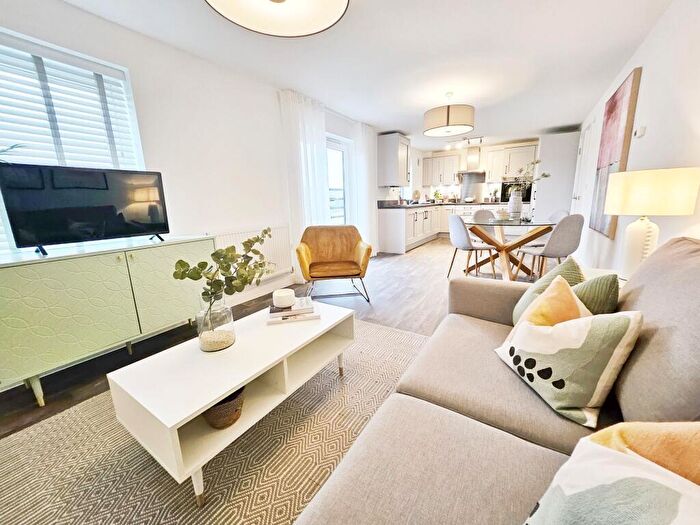 2 Bedroom Apartment For Sale In Beebys Way, Hampton Water, Peterborough, PE7