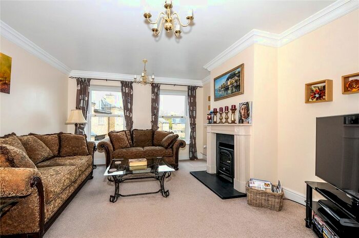 4 Bedroom Terraced House To Rent In Kings Road, Windsor, Berkshire, SL4
