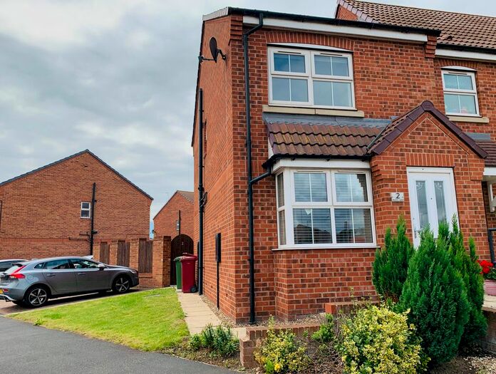 2 Bedroom End Of Terrace House To Rent In Heron Gate, Scunthorpe, DN16