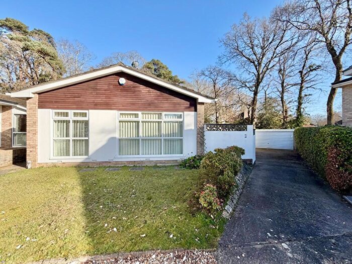 3 Bedroom Detached Bungalow For Sale In Whitchurch Avenue, Broadstone, BH18
