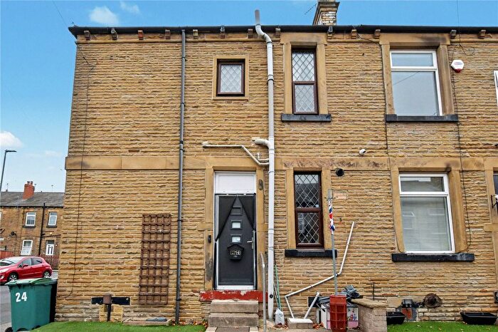 2 Bedroom End Of Terrace House For Sale In Johnson Terrace, Morley, Leeds, West Yorkshire, LS27