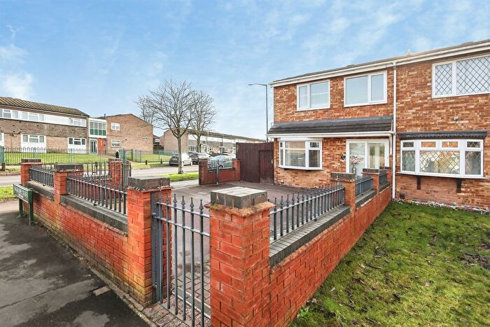 3 Bedroom End Terrace House For Sale In Marlene Croft, Birmingham, B37