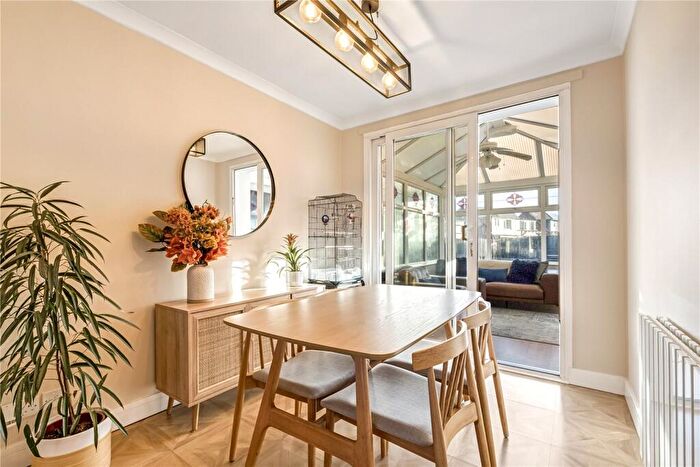 3 Bedroom Semi-Detached House For Sale In Banbury Avenue, Oswaldtwistle, Accrington, Lancashire, BB5