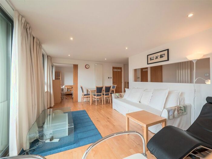 1 Bedroom Flat To Rent In Annandale Street, Edinburgh, EH7