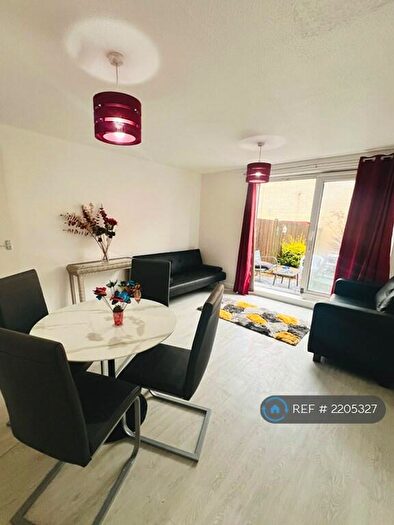 2 Bedroom Detached House To Rent In Gerrards Close, South Bermondsey, SE16