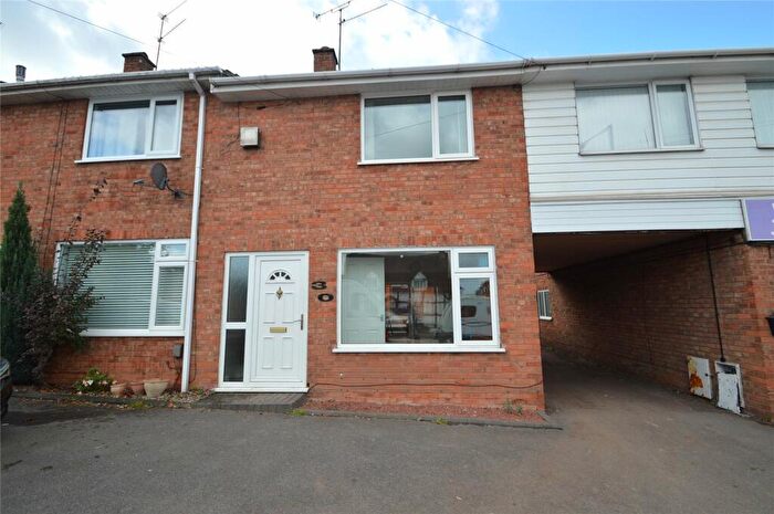 2 Bedroom Link Detached House To Rent In Alcester Road, Studley, Warwickshire, B80
