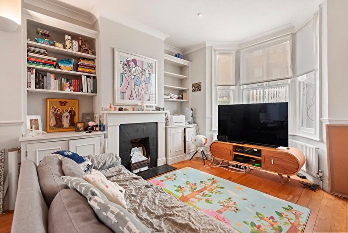 2 Bedroom Terraced House To Rent In Hofland Road, Holland Park, W14