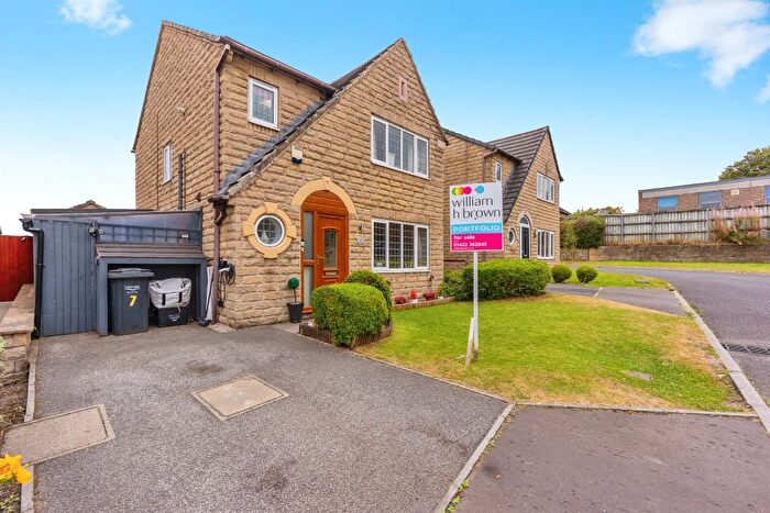 3 Bedroom Detached House For Sale In Ambler Grove, Halifax, HX2