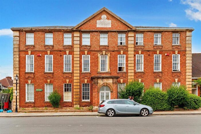 Studio For Sale In Church Street, Stratford-Upon-Avon, CV37