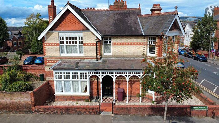5 Bedroom Detached House To Rent In Baker Street, Reading, RG1