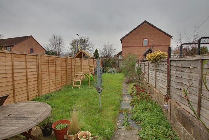 3 Bedroom Semi-Detached House For Sale In St Denys, Southampton, SO17