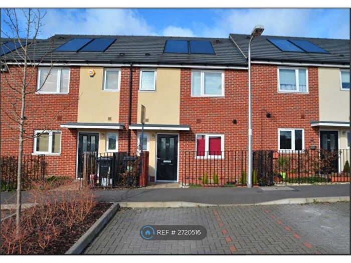 3 Bedroom Terraced House To Rent In Deveron Drive, Reading, RG30