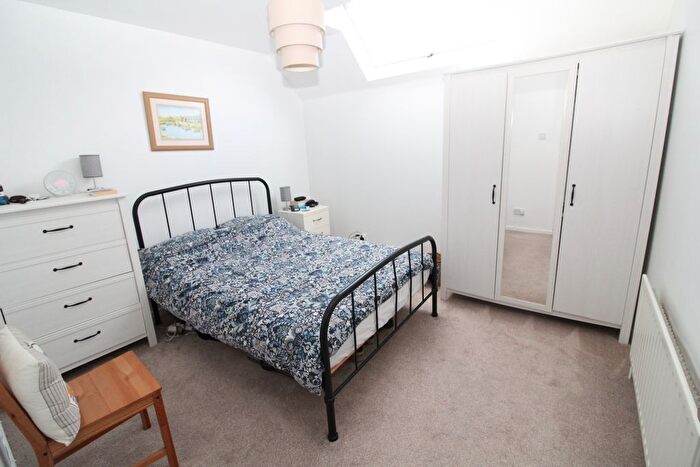 2 Bedroom Flat For Sale In Chichester Gardens, Belfast, BT15