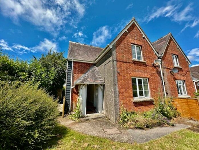 3 Bedroom Cottage To Rent In Maiden Bradley, BA12