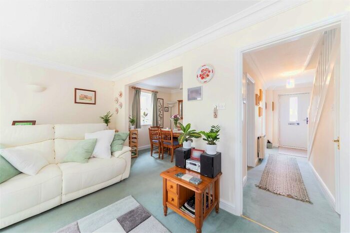 3 Bedroom Semi-Detached House For Sale In Dorchester-on-Thames, South Oxfordshire, OX10