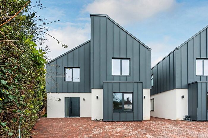 4 Bedroom Detached House For Sale In West Park Avenue, Southborough, TN4