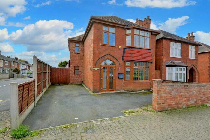 4 Bedroom Detached House To Rent In Brookhill Street, Stapleford., NG9