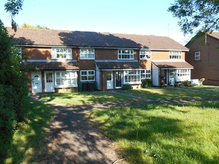 2 Bedroom Maisonette To Rent In Windmill Drive, Croxley Green, Rickmansworth, WD3