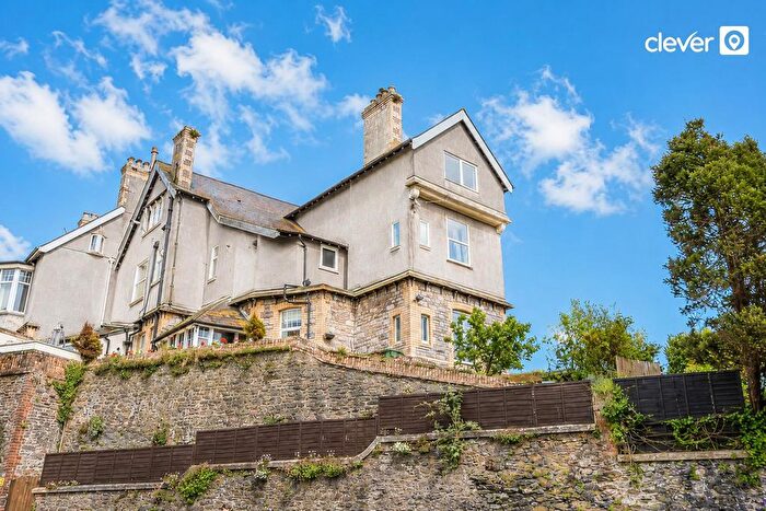 2 Bedroom Flat For Sale In Mannamead Road, Mannamead, Plymouth, PL4