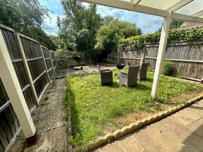 3 Bedroom Terraced House To Rent In Fleetside, West Molesey, KT8