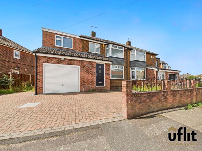 4 Bedroom Semi-Detached House For Sale In Leedham Road, Rotherham, S65