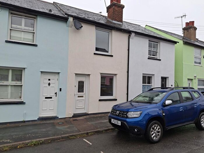 2 Bedroom Terraced House To Rent In Bushey, Hertfordshire, WD23