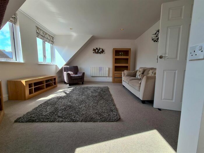 2 Bedroom Flat To Rent In Lantern Court, High Street, Ely, CB7