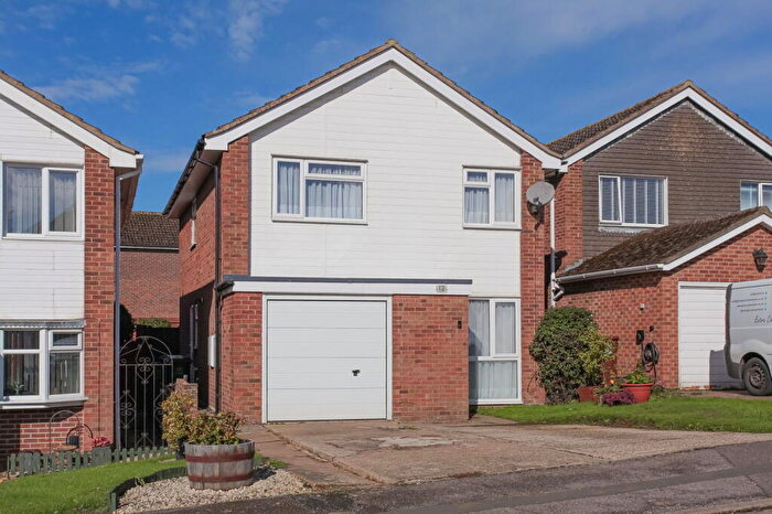 4 Bedroom Detached House For Sale In Sussex Drive, Banbury, OX16