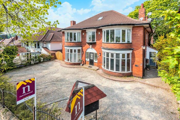 2 Bedroom Flat To Rent In Newton Hill Court, Chapeltown Road, Chapel Allerton, Leeds, LS7