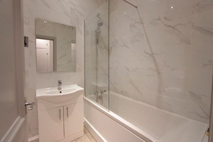 2 Bedroom Apartment To Rent In Tapton Park Road, Sheffield, S10