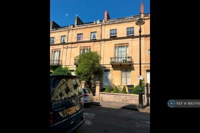 4 Bedroom Maisonette To Rent In Westbourne Place, Bristol, BS8