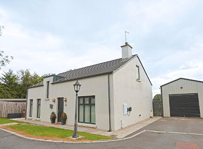 4 Bedroom Detached Chalet Bungalows For Sale In B Dobbin Road, Armagh, BT62