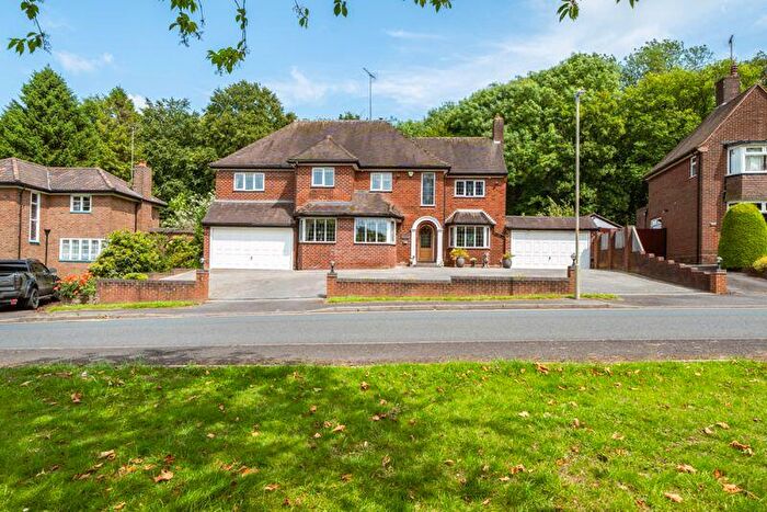 5 Bedroom Detached House For Sale In Gervase Drive, Dudley, DY1