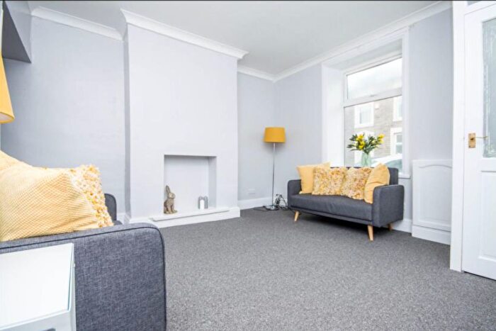 2 Bedroom House To Rent In Queen Street, Clayton Le Moors, BB5