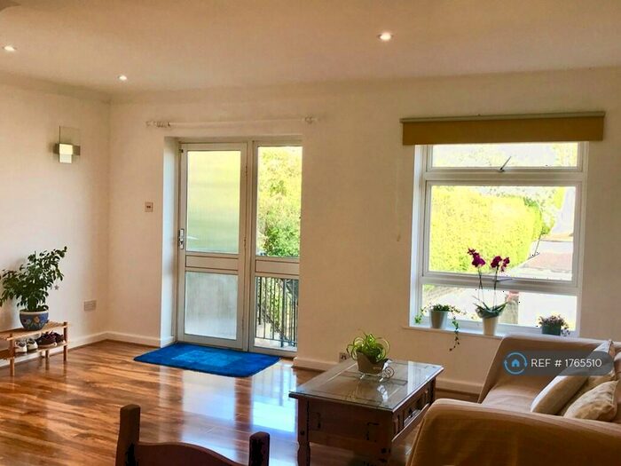 3 Bedroom Maisonette To Rent In Lansdown Mansions, Bath, BA1