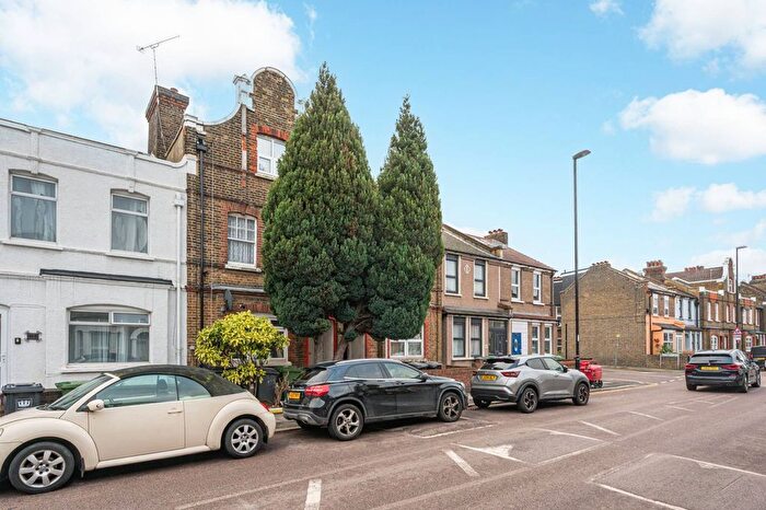 1 Bedroom Flat For Sale In Trundleys Road, Deptford, London, SE8