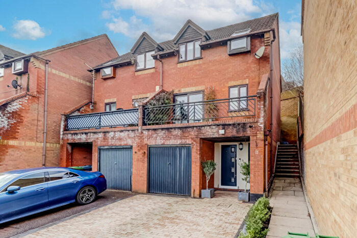 3 Bedroom Semi-Detached House For Sale In Flitcroft Lea, High Wycombe, Buckinghamshire, HP13