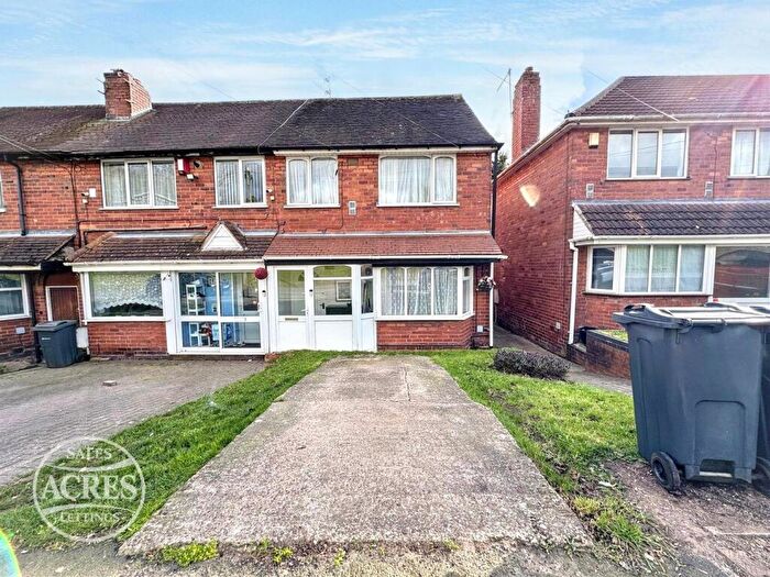 3 Bedroom End Of Terrace House For Sale In Beeches Road, Great Barr, Birmingham, B42