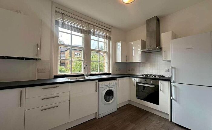 1 Bedroom Flat To Rent In Burton Grove, London, SE17