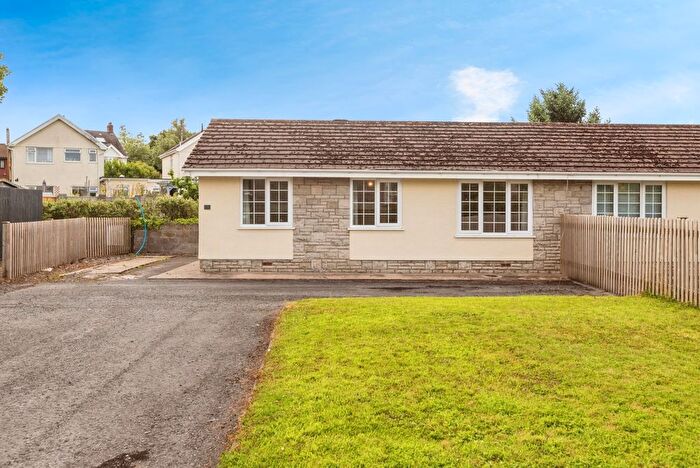 2 Bedroom Bungalow For Sale In Ashley Court, Crofty, Abertawe, Ashley Court, SA4