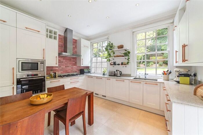 4 Bedroom Flat To Rent In Bracknell Gardens, Hampstead, NW3